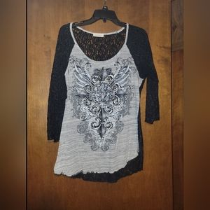 Angels & Diamonds 3/4 Sleeve shirt from Buckle